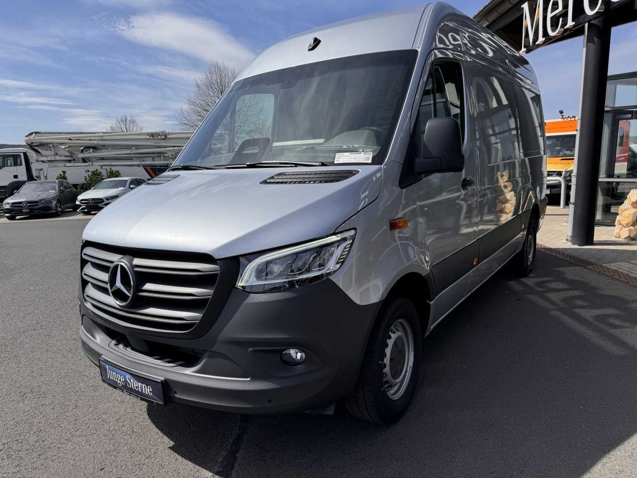 Mercedes-Benz Sprinter 317 CDI 3665 Klima Kamera MBUX Schwing - Furgon: 3 kép. Mercedes-Benz Sprinter 317 CDI 3665 Klima Kamera MBUX Schwing - Furgon: 3 kép.