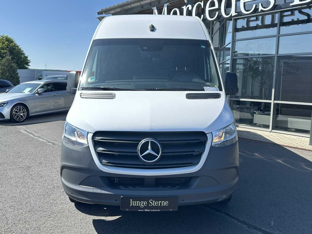 Mercedes-Benz Sprinter 317 CDI 4325 9G Klima Kamera Schwing - Furgon: 2 kép. Mercedes-Benz Sprinter 317 CDI 4325 9G Klima Kamera Schwing - Furgon: 2 kép.