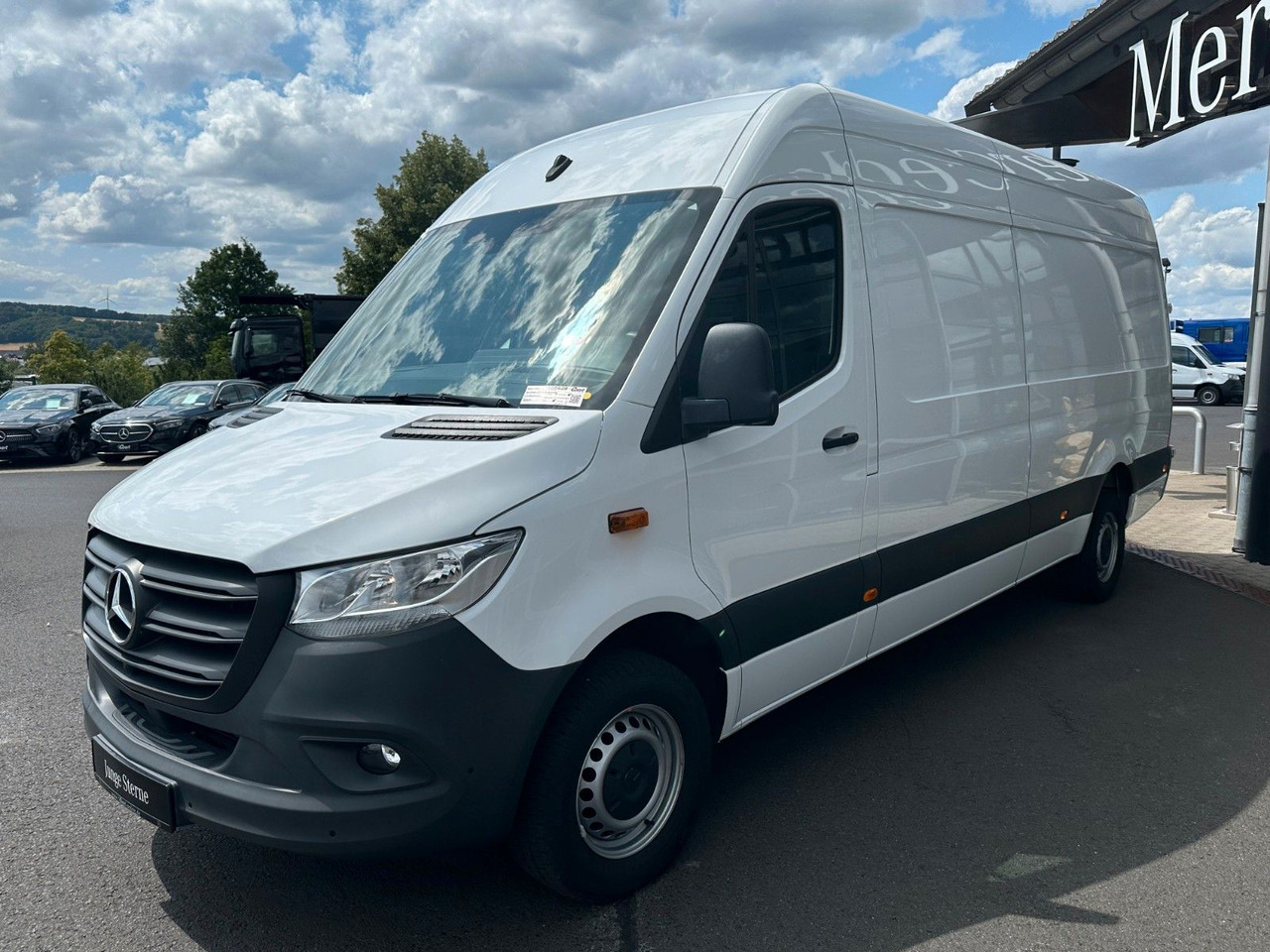 Mercedes-Benz Sprinter 317 CDI 4325 Klima Schwing 360 SHZ Temp - Furgon: 3 kép. Mercedes-Benz Sprinter 317 CDI 4325 Klima Schwing 360 SHZ Temp - Furgon: 3 kép.
