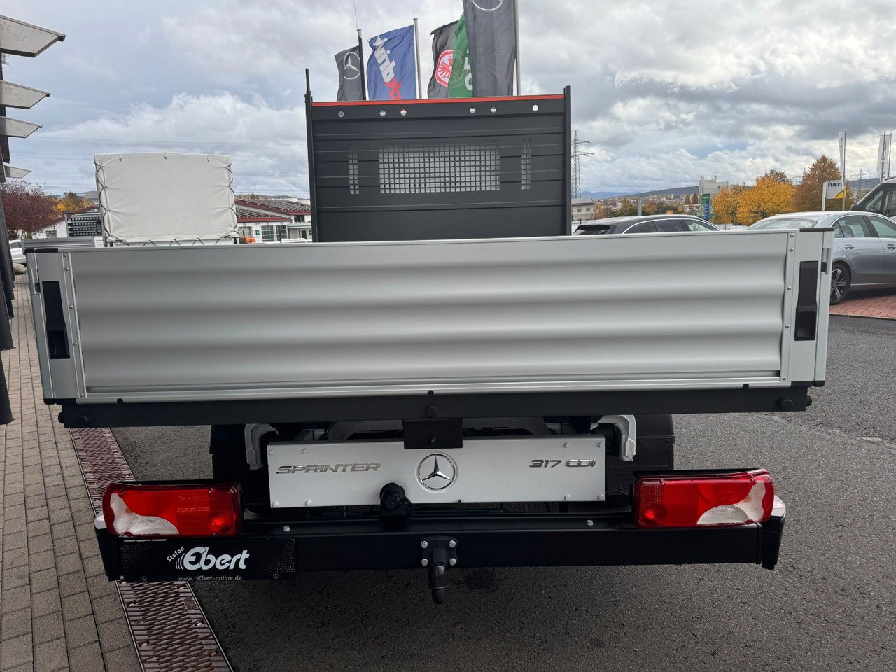 Mercedes-Benz Sprinter 317 CDI DoKa 4325 Klima AHK3,5 Kamera - Platós kisteherautó, Duplakabinos kisteherautó: 5 kép. Mercedes-Benz Sprinter 317 CDI DoKa 4325 Klima AHK3,5 Kamera - Platós kisteherautó, Duplakabinos kisteherautó: 5 kép.