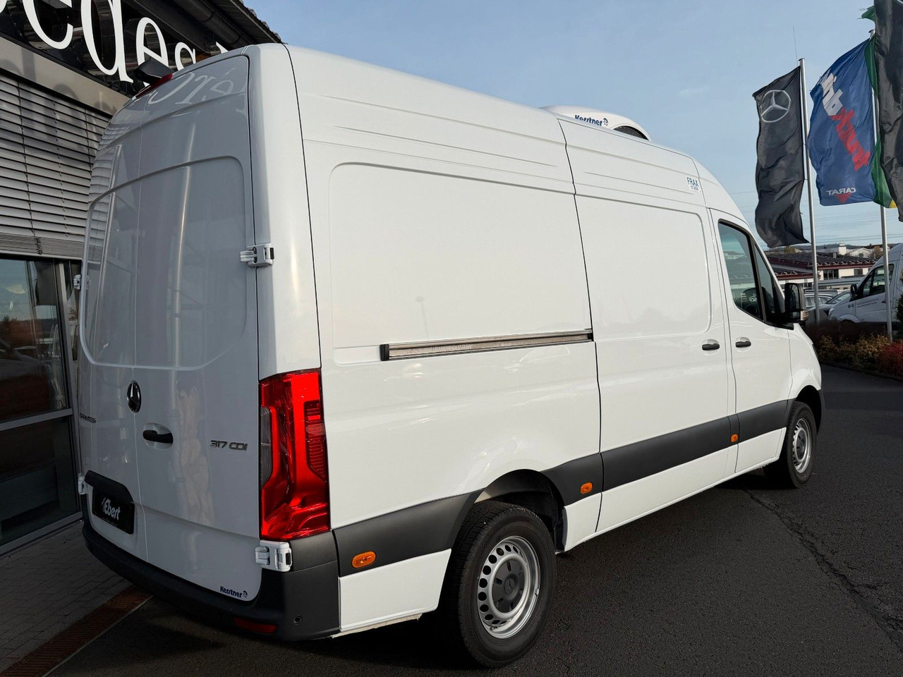 Mercedes-Benz Sprinter 317 CDI Frischdienst Fahr-/Standkühlung - Hűtős kisteherautó: 4 kép. Mercedes-Benz Sprinter 317 CDI Frischdienst Fahr-/Standkühlung - Hűtős kisteherautó: 4 kép.