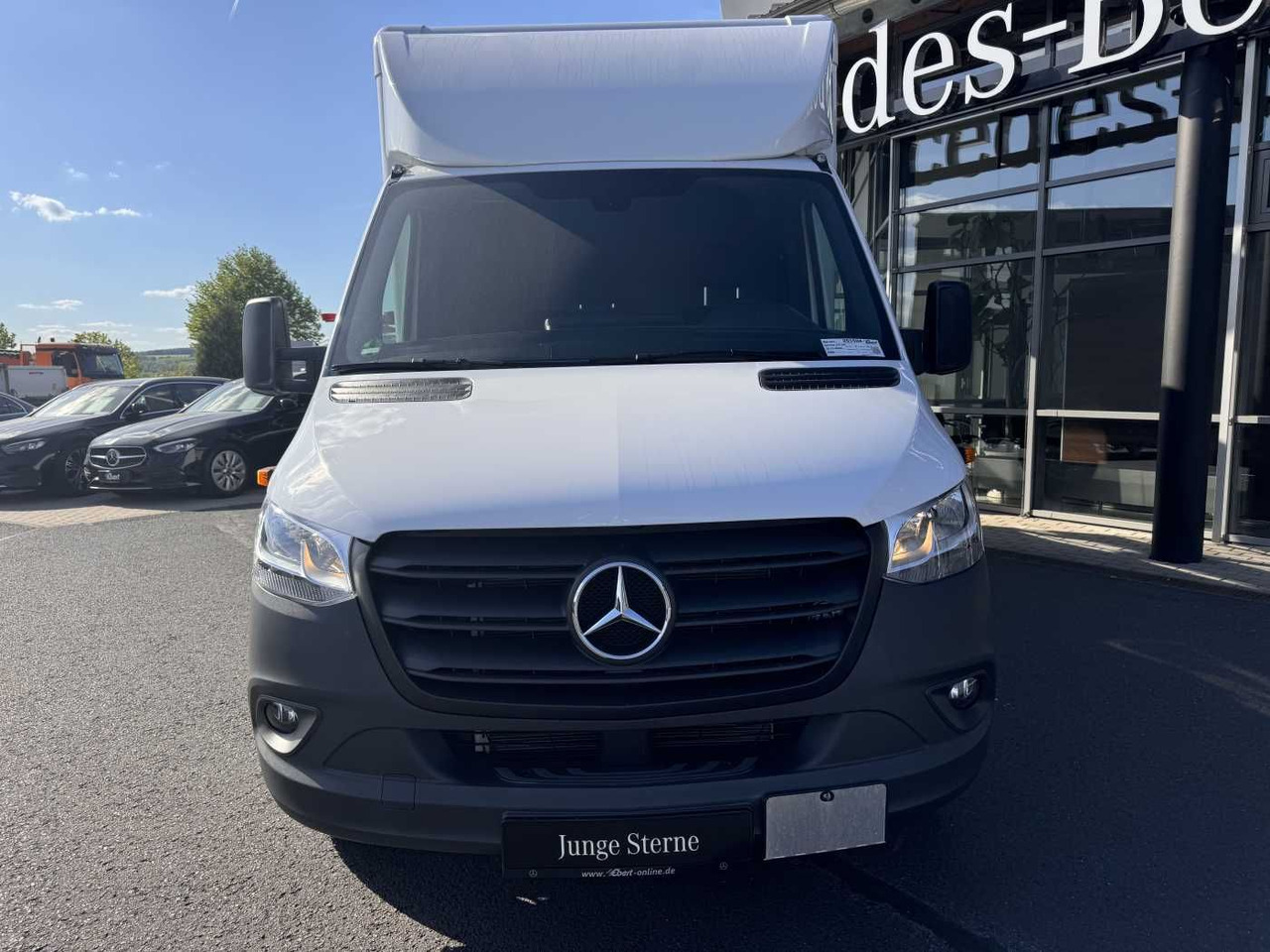 Mercedes-Benz Sprinter 317 CDI Koffer LBW Schwing Klima Kamera - Dobozos kisteherautó: 2 kép. Mercedes-Benz Sprinter 317 CDI Koffer LBW Schwing Klima Kamera - Dobozos kisteherautó: 2 kép.