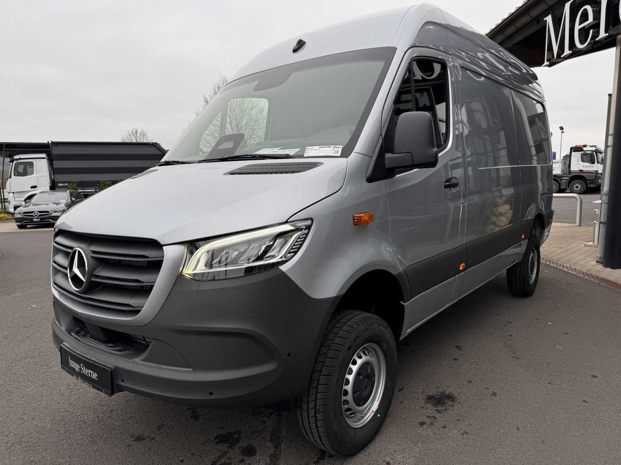 Mercedes-Benz Sprinter 319 CDI 4x4 3665 Klima Standheiz AHK - Furgon: 3 kép. Mercedes-Benz Sprinter 319 CDI 4x4 3665 Klima Standheiz AHK - Furgon: 3 kép.