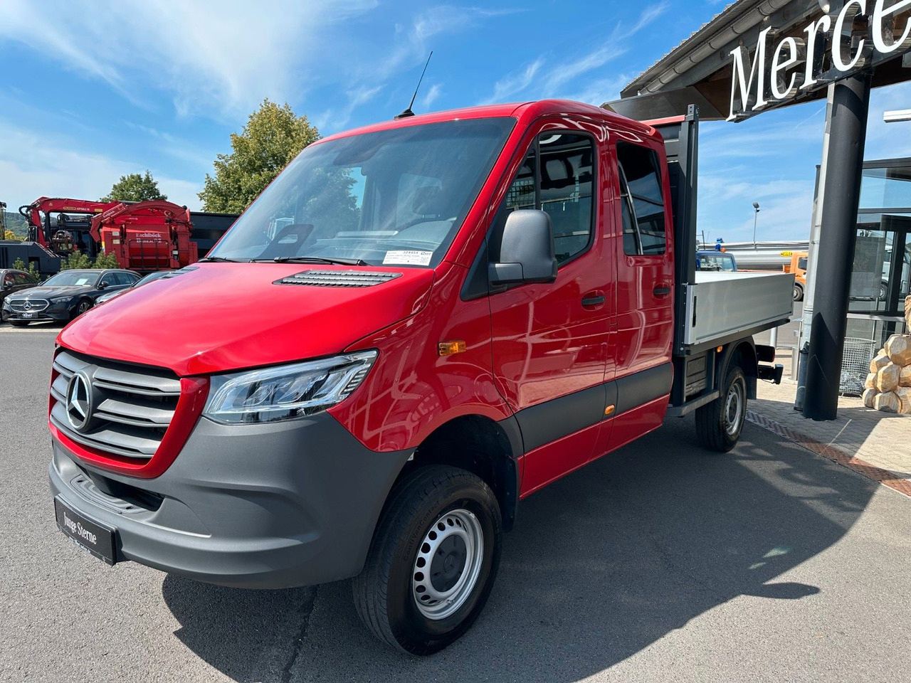 Mercedes-Benz Sprinter 319 CDI 4x4 DoKa Klima AHK3,5to - Ponyvás kisteherautó, Duplakabinos kisteherautó: 3 kép. Mercedes-Benz Sprinter 319 CDI 4x4 DoKa Klima AHK3,5to - Ponyvás kisteherautó, Duplakabinos kisteherautó: 3 kép.