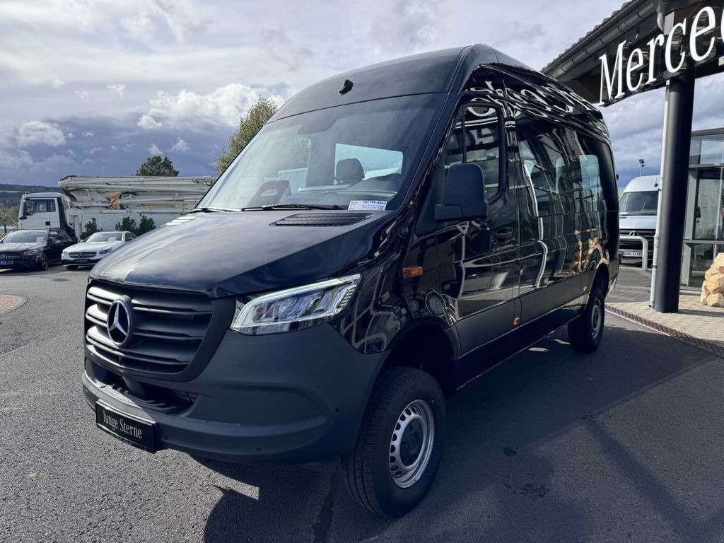 Mercedes-Benz Sprinter 319 CDI 4x4 Tourer AHK Dachklima LED - Minibusz, Kisbusz: 3 kép. Mercedes-Benz Sprinter 319 CDI 4x4 Tourer AHK Dachklima LED - Minibusz, Kisbusz: 3 kép.