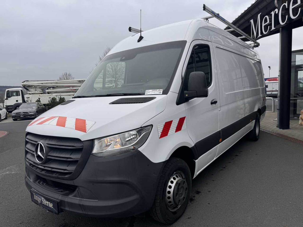 Mercedes-Benz Sprinter 516 CDI Werkstatt/Regal AHK3,5to Klima - Furgon: 3 kép. Mercedes-Benz Sprinter 516 CDI Werkstatt/Regal AHK3,5to Klima - Furgon: 3 kép.