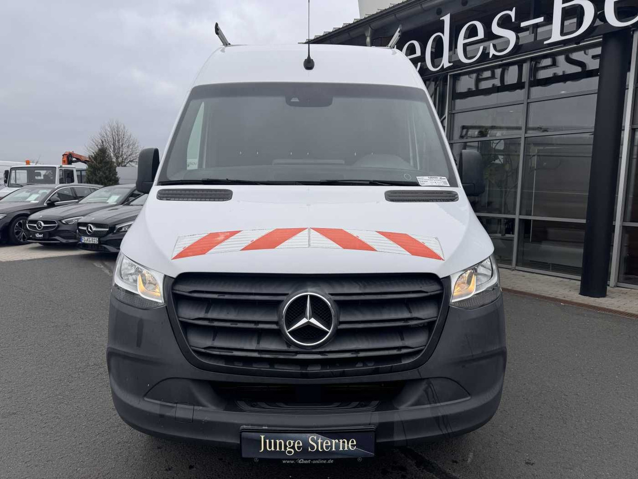 Mercedes-Benz Sprinter 516 CDI Werkstatt/Regal AHK3,5to Klima - Furgon: 2 kép. Mercedes-Benz Sprinter 516 CDI Werkstatt/Regal AHK3,5to Klima - Furgon: 2 kép.