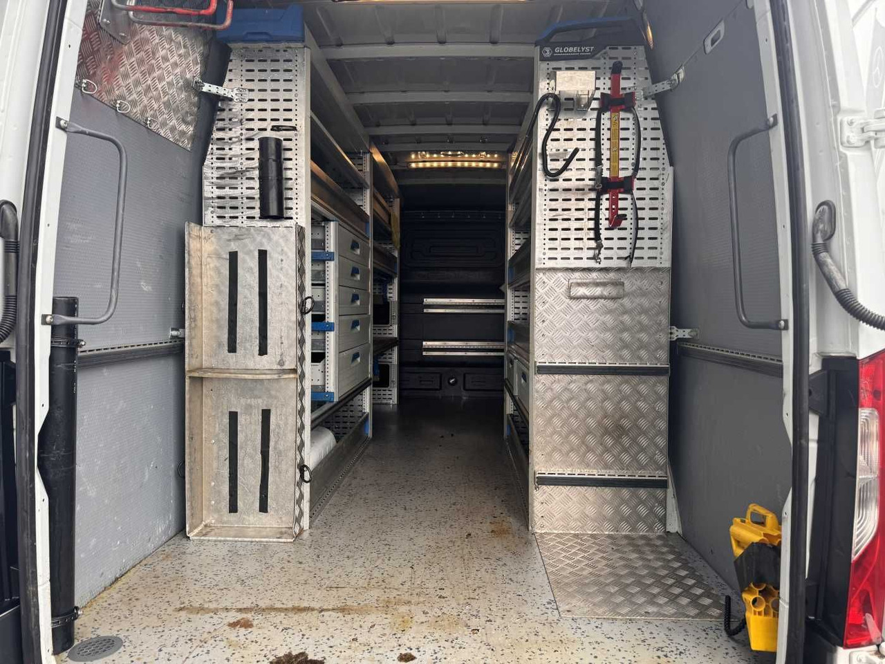 Furgon Mercedes-Benz Sprinter 516 CDI Werkstatt/Regal AHK3,5to Klima: 7 kép.