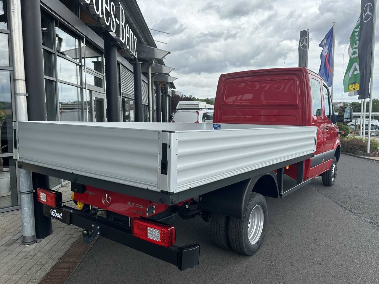 Mercedes-Benz Sprinter 519 CDI 4x4 4325 DoKa AHK Klima Kamera - Platós kisteherautó, Duplakabinos kisteherautó: 4 kép. Mercedes-Benz Sprinter 519 CDI 4x4 4325 DoKa AHK Klima Kamera - Platós kisteherautó, Duplakabinos kisteherautó: 4 kép.