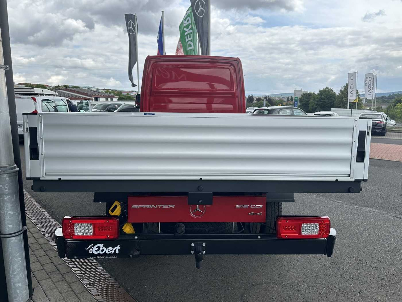 Mercedes-Benz Sprinter 519 CDI 4x4 4325 DoKa AHK Klima Kamera - Platós kisteherautó, Duplakabinos kisteherautó: 5 kép. Mercedes-Benz Sprinter 519 CDI 4x4 4325 DoKa AHK Klima Kamera - Platós kisteherautó, Duplakabinos kisteherautó: 5 kép.