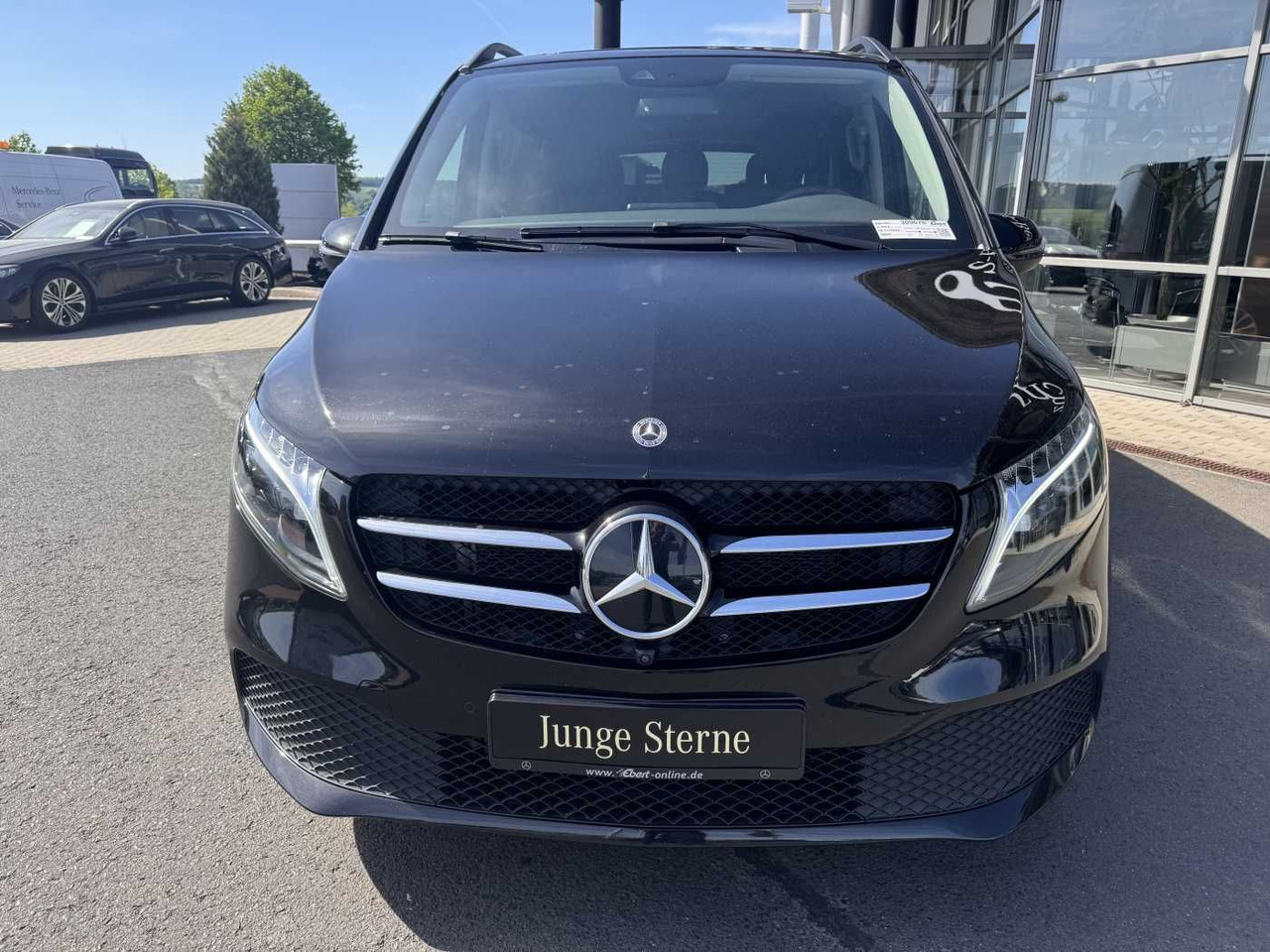 Mercedes-Benz V 300 d AVA Extralang AIRMATIC Standheiz 360Kam - Kisbusz: 2 kép. Mercedes-Benz V 300 d AVA Extralang AIRMATIC Standheiz 360Kam - Kisbusz: 2 kép.
