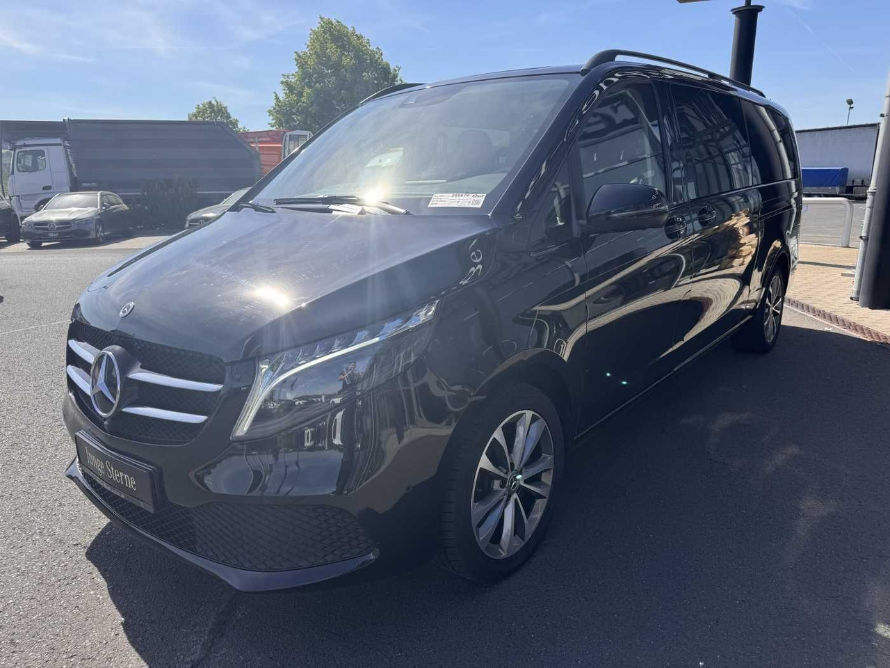 Mercedes-Benz V 300 d AVA Extralang AIRMATIC Standheiz 360Kam - Kisbusz: 3 kép. Mercedes-Benz V 300 d AVA Extralang AIRMATIC Standheiz 360Kam - Kisbusz: 3 kép.