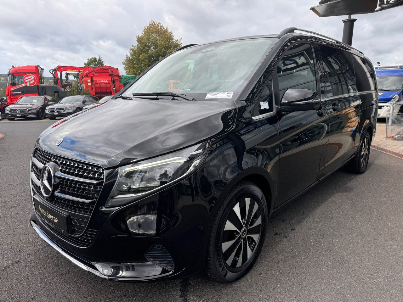 Mercedes-Benz V 300 d AVANTGARDE Extralang 360Kamera Standheiz - Kisbusz: 3 kép. Mercedes-Benz V 300 d AVANTGARDE Extralang 360Kamera Standheiz - Kisbusz: 3 kép.