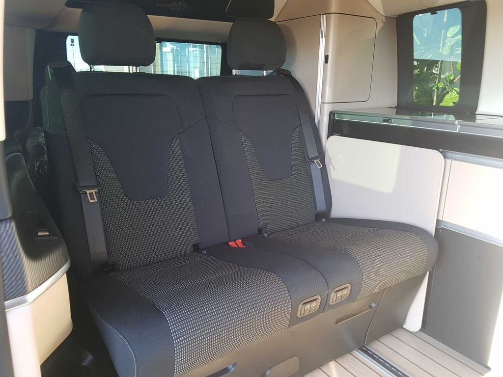 Mercedes-Benz V 300 d Marco Polo AMG Markise AHK2,5 360° MBUX - Minibusz, Kisbusz: 5 kép. Mercedes-Benz V 300 d Marco Polo AMG Markise AHK2,5 360° MBUX - Minibusz, Kisbusz: 5 kép.