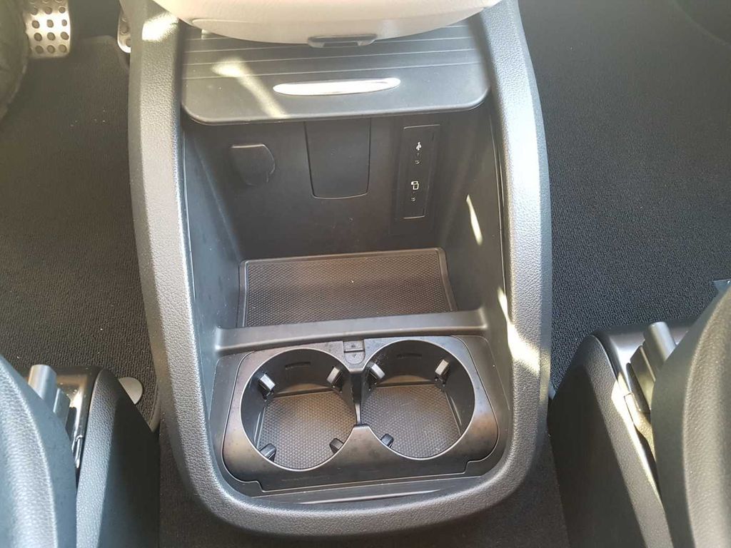 Minibusz, Kisbusz Mercedes-Benz V 300 d Marco Polo AMG Markise AHK2,5 360° MBUX: 14 kép.