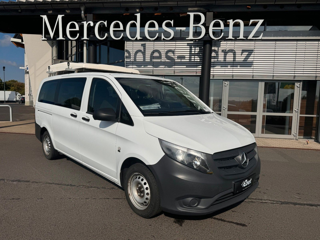 Mercedes-Benz Vito 111 CDI Tourer Begleitfahrzeug BF3+ / WVZ - Kis furgon: 1 kép. Mercedes-Benz Vito 111 CDI Tourer Begleitfahrzeug BF3+ / WVZ - Kis furgon: 1 kép.