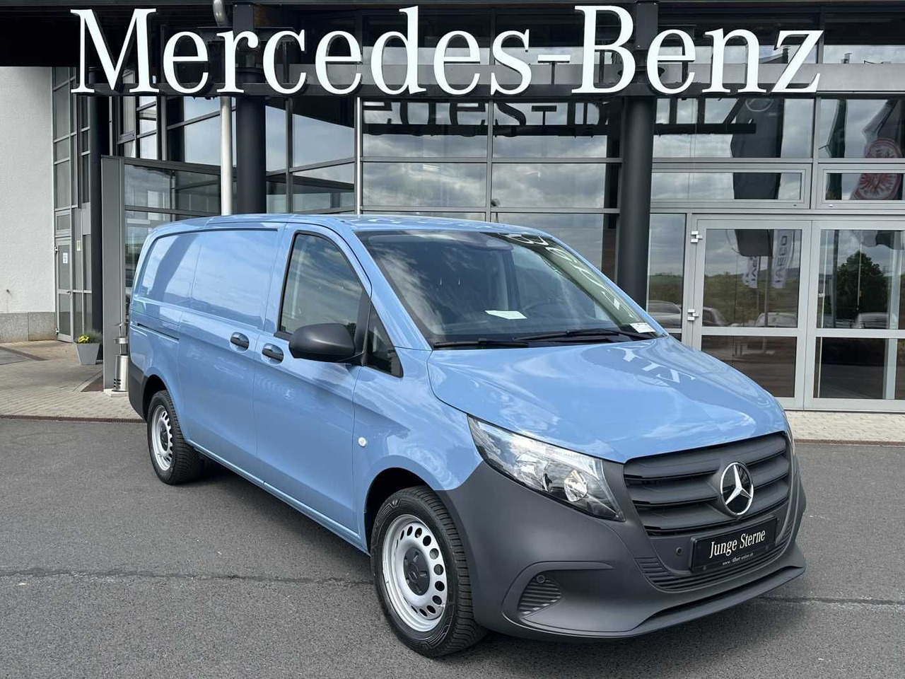 Mercedes-Benz Vito 114 CDI Klima AHK Kamera SHZ Tempomat - Furgon: 1 kép. Mercedes-Benz Vito 114 CDI Klima AHK Kamera SHZ Tempomat - Furgon: 1 kép.