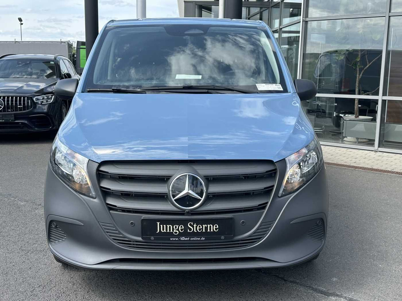 Mercedes-Benz Vito 114 CDI Klima AHK Kamera SHZ Tempomat - Furgon: 2 kép. Mercedes-Benz Vito 114 CDI Klima AHK Kamera SHZ Tempomat - Furgon: 2 kép.