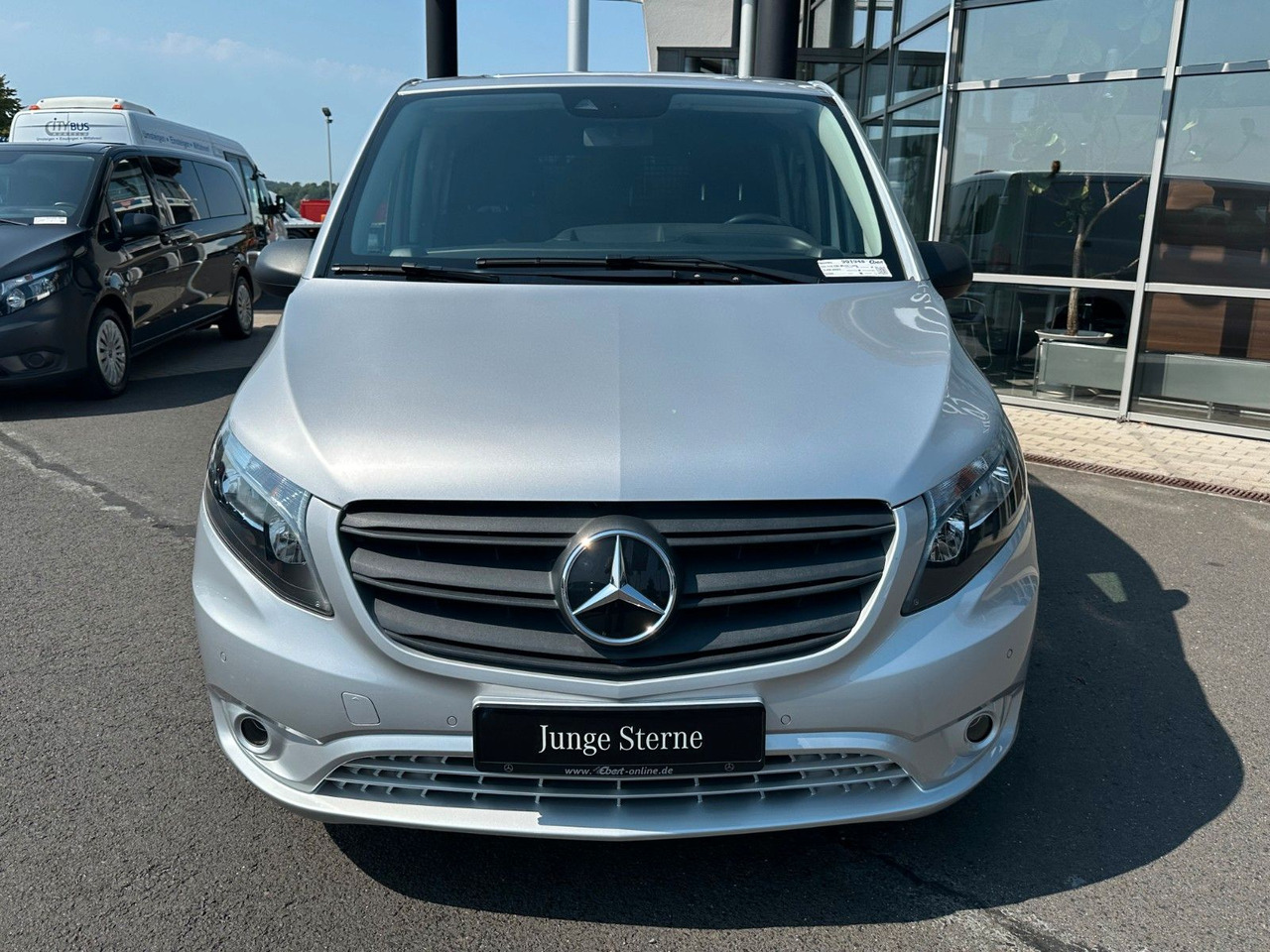 Mercedes-Benz Vito 114 CDI Mixto Regal AHK Klima PARKTRONIC - Kisbusz: 2 kép. Mercedes-Benz Vito 114 CDI Mixto Regal AHK Klima PARKTRONIC - Kisbusz: 2 kép.
