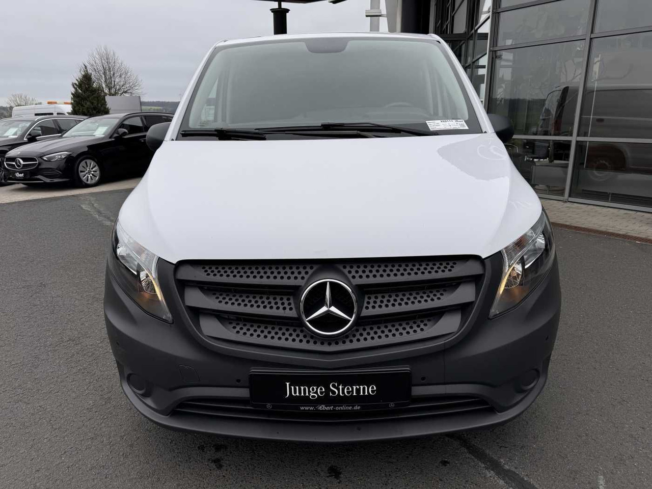 Mercedes-Benz Vito 116 CDI Extralang Klima Kamera Audio40 SHZ - Kis furgon: 2 kép. Mercedes-Benz Vito 116 CDI Extralang Klima Kamera Audio40 SHZ - Kis furgon: 2 kép.