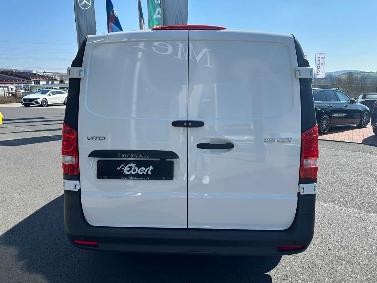 Mercedes-Benz Vito 116 CDI neues Modell Klima Kamera MBUX - Kis furgon: 5 kép. Mercedes-Benz Vito 116 CDI neues Modell Klima Kamera MBUX - Kis furgon: 5 kép.