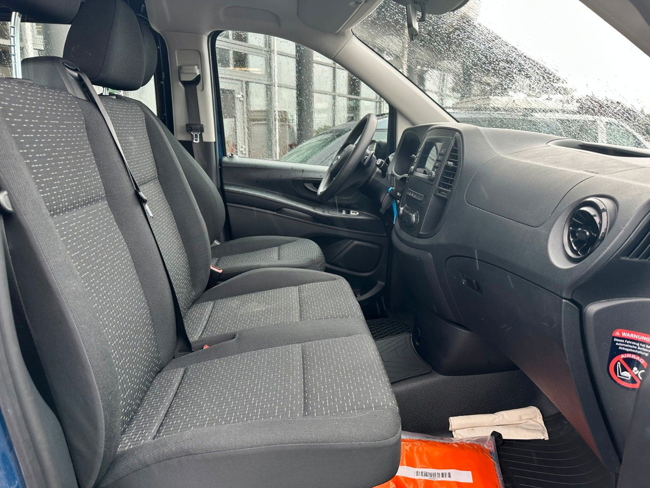 Mercedes-Benz Vito 119 CDI Tourer 3200 Klima AHK Tempomat lízing Mercedes-Benz Vito 119 CDI Tourer 3200 Klima AHK Tempomat: 7 kép.