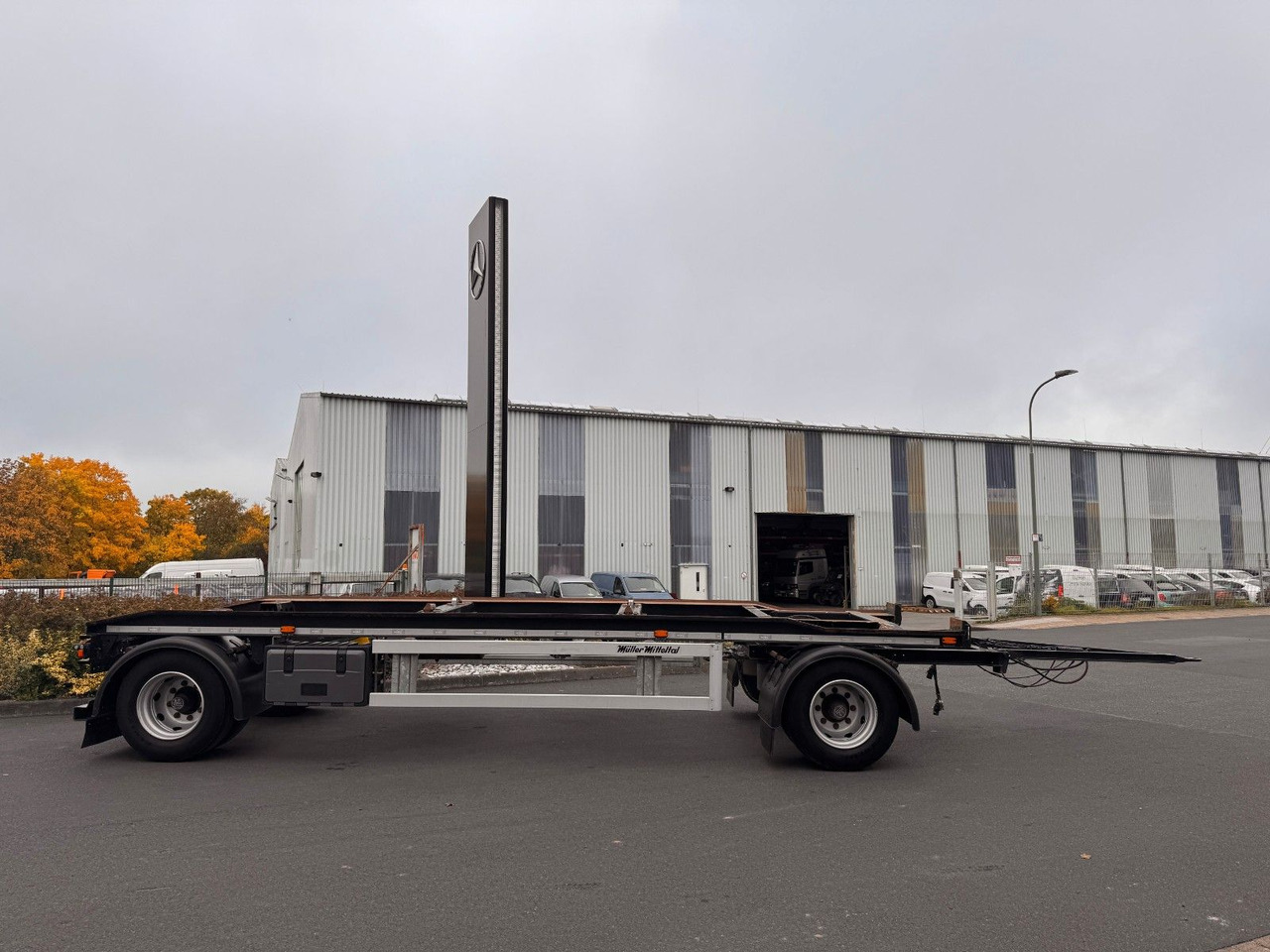 Müller-Mitteltal RA-T 18,0 Containerfahrgestell - Pótkocsi alváz: 4 kép. Müller-Mitteltal RA-T 18,0 Containerfahrgestell - Pótkocsi alváz: 4 kép.