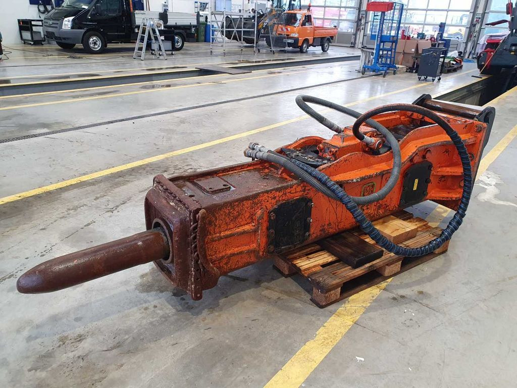 NPK GH 15 Enviro Hydraulikhammer 28-45to MS25 - Hidraulikus törőfej - Építőipari gépek: 5 kép. NPK GH 15 Enviro Hydraulikhammer 28-45to MS25 - Hidraulikus törőfej - Építőipari gépek: 5 kép.