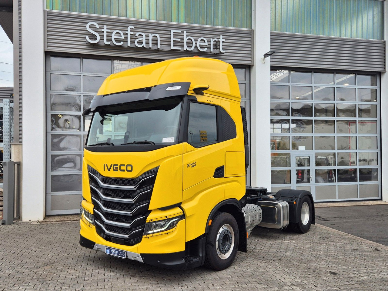 Iveco X-Way AS440X58T/FP ON 4x2 Hydraulik Mirror-Cams - Nyergesvontató: 1 kép. Iveco X-Way AS440X58T/FP ON 4x2 Hydraulik Mirror-Cams - Nyergesvontató: 1 kép.