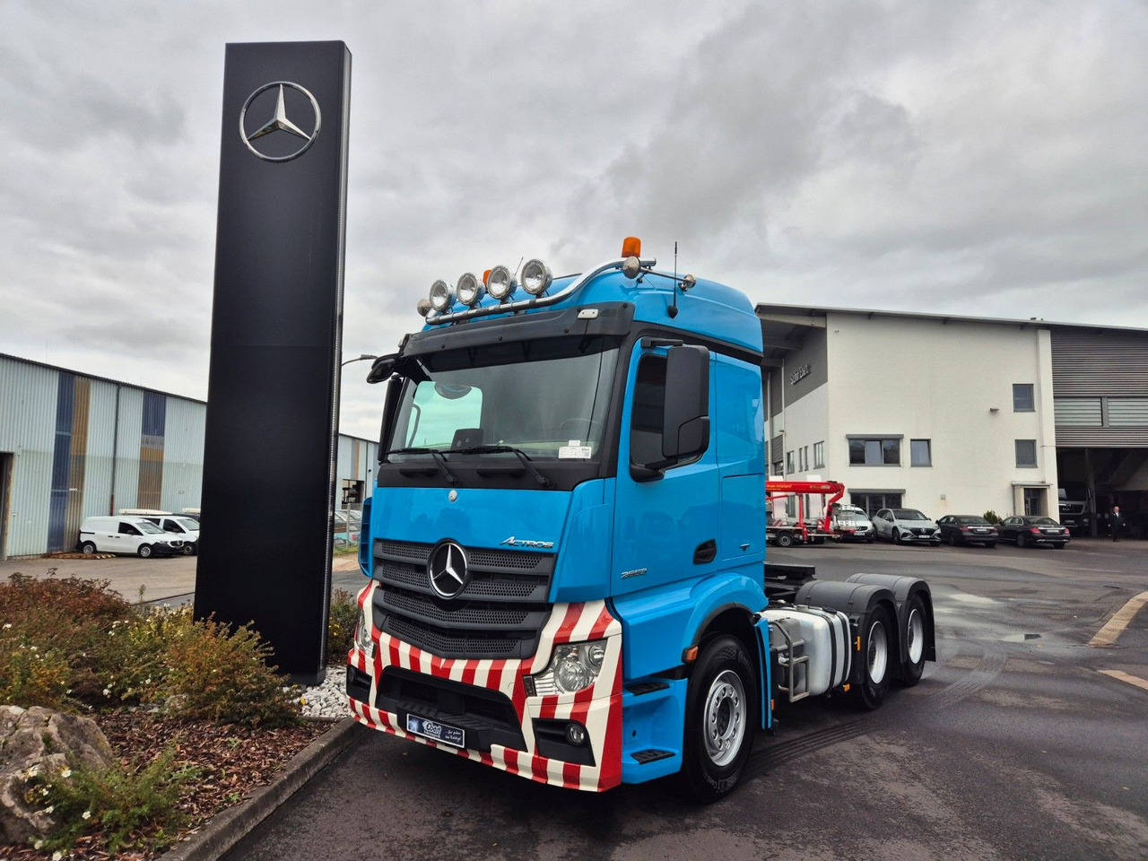 Mercedes-Benz Actros 2653 LS 6x4 Retarder 120.000kg - Nyergesvontató: 4 kép. Mercedes-Benz Actros 2653 LS 6x4 Retarder 120.000kg - Nyergesvontató: 4 kép.