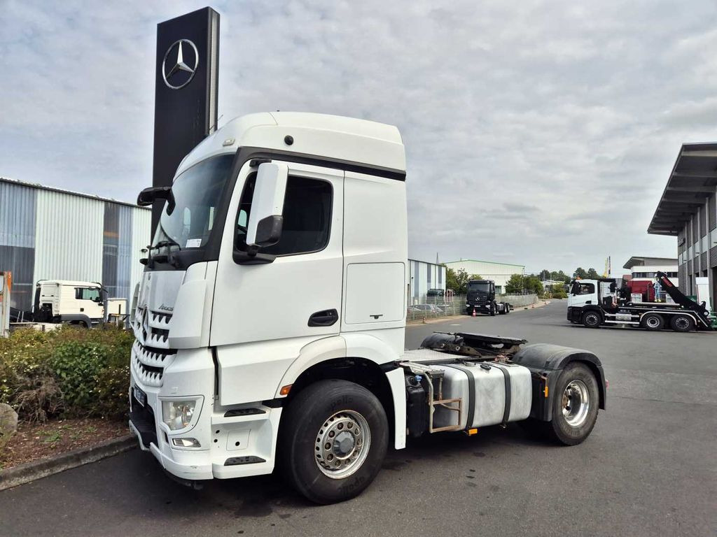 Mercedes-Benz Arocs 1845 LS 4x4 HAD Retarder Hydraulik Navi Mercedes-Benz Arocs 1845 LS 4x4 HAD Retarder Hydraulik Navi - Nyergesvontató: 2 kép. Mercedes-Benz Arocs 1845 LS 4x4 HAD Retarder Hydraulik Navi Mercedes-Benz Arocs 1845 LS 4x4 HAD Retarder Hydraulik Navi - Nyergesvontató: 2 kép.