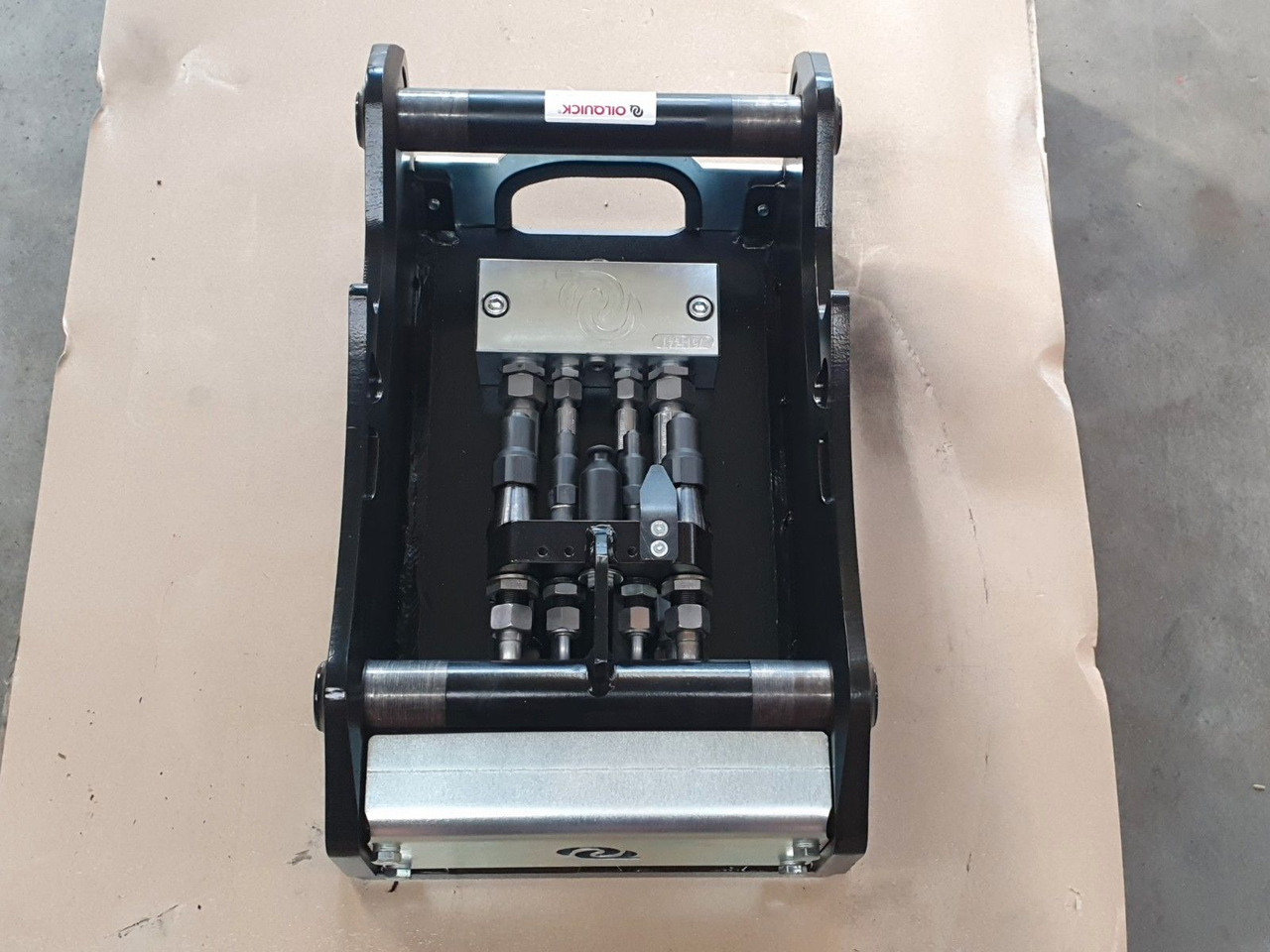 OilQuick OQ45-5 Adapterplatte für Westtech &mehr - Gyorscsatlakozó: 3 kép. OilQuick OQ45-5 Adapterplatte für Westtech &mehr - Gyorscsatlakozó: 3 kép.
