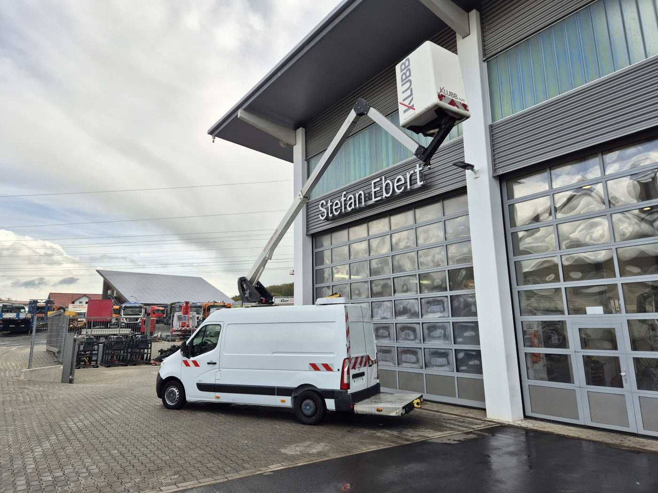 Opel Movano 2.3 CDTI /KLUBB K32, 12,5m - Emelőkosaras teherautó: 2 kép. Opel Movano 2.3 CDTI /KLUBB K32, 12,5m - Emelőkosaras teherautó: 2 kép.