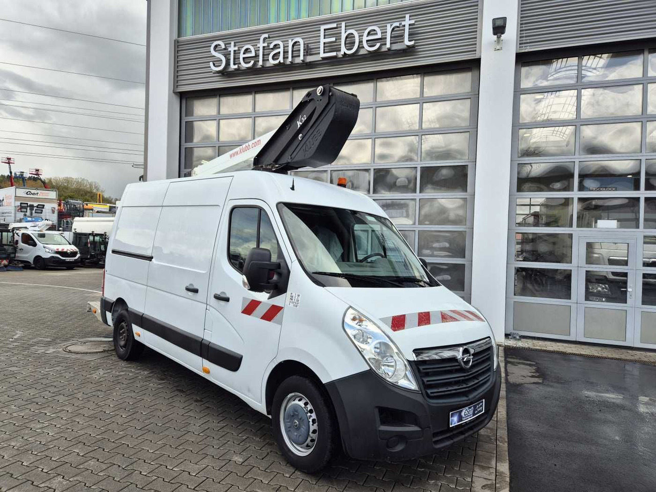 Opel Movano 2.3 CDTI /KLUBB K32, 12,5m - Emelőkosaras teherautó: 3 kép. Opel Movano 2.3 CDTI /KLUBB K32, 12,5m - Emelőkosaras teherautó: 3 kép.