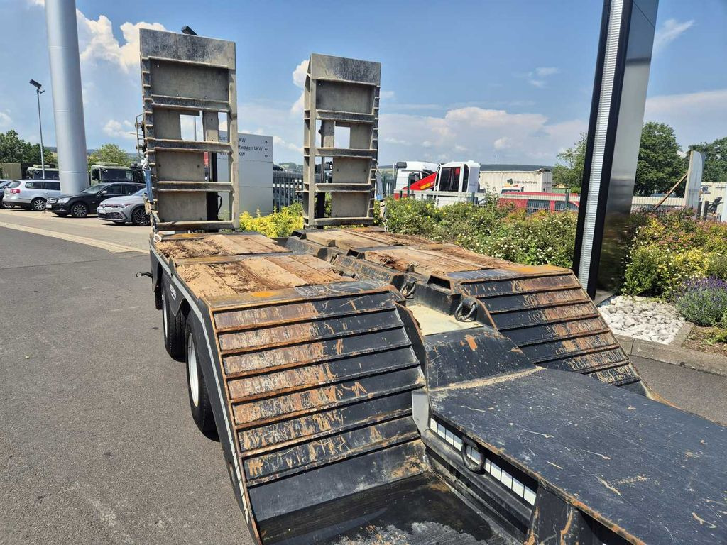 Félpótkocsi mélybölcsős Ressenig SATL2-400 teleskop.-Maschinentieflader: 10 kép.