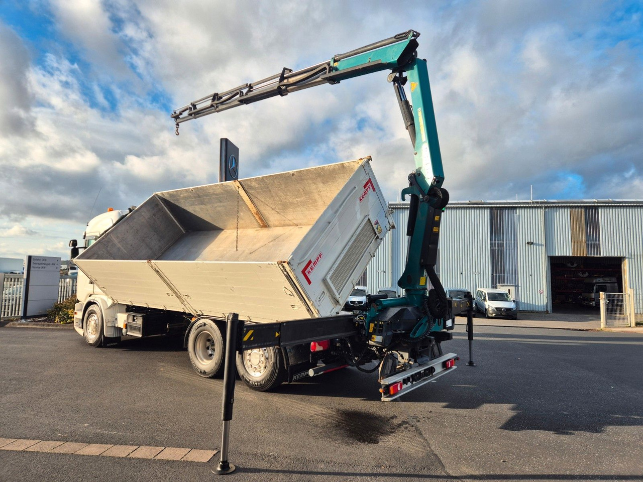 Billenőplatós teherautó, Darus autó Scania G490 LB6x2*4HNB Palfinger PK 18002-EH D Funk AHK: 9 kép.
