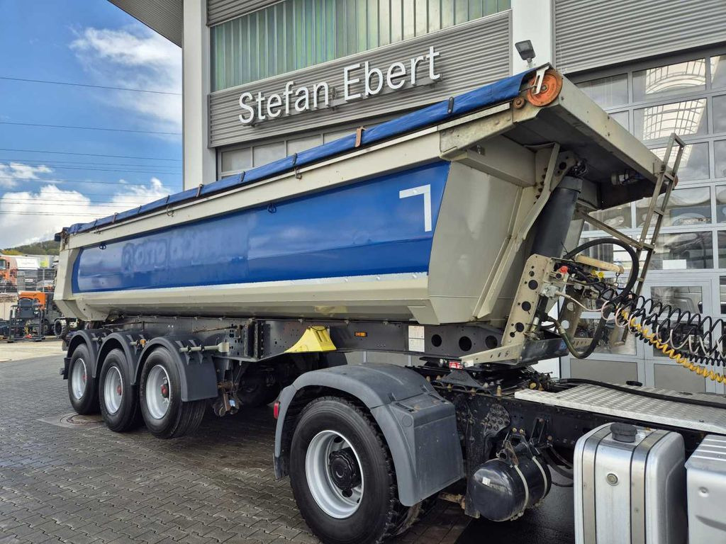 Schmitz Cargobull SGF*S3 SKI 24 SL 7.2 Mulde 23m³ Liftachse 7x - Félpótkocsi billenőplatós: 1 kép. Schmitz Cargobull SGF*S3 SKI 24 SL 7.2 Mulde 23m³ Liftachse 7x - Félpótkocsi billenőplatós: 1 kép.