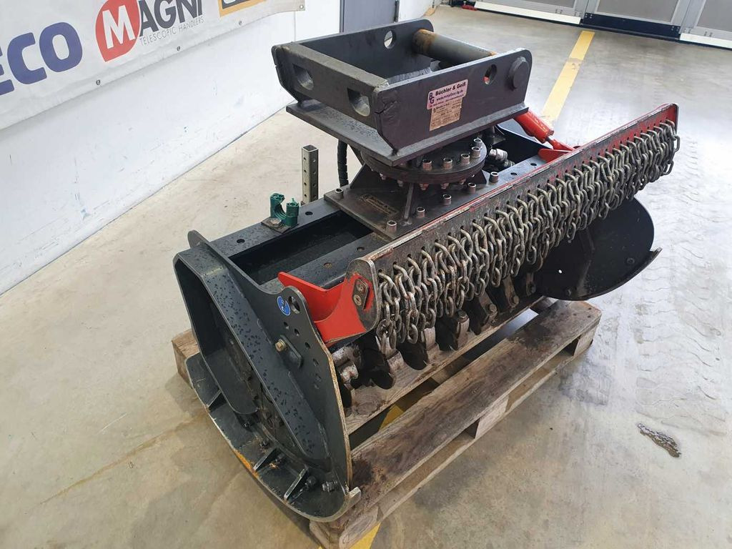 Seppi M. MINI-BMS 105 / 5-10to Forstmulcher DEMO - Erdészeti mulcsozó: 4 kép. Seppi M. MINI-BMS 105 / 5-10to Forstmulcher DEMO - Erdészeti mulcsozó: 4 kép.