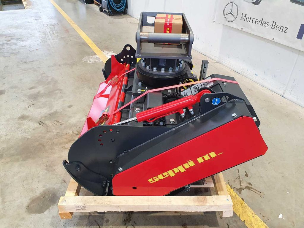 Seppi M. MINI-BMS 105 / Forstmulcher / Drehmotor - Erdészeti mulcsozó: 4 kép. Seppi M. MINI-BMS 105 / Forstmulcher / Drehmotor - Erdészeti mulcsozó: 4 kép.
