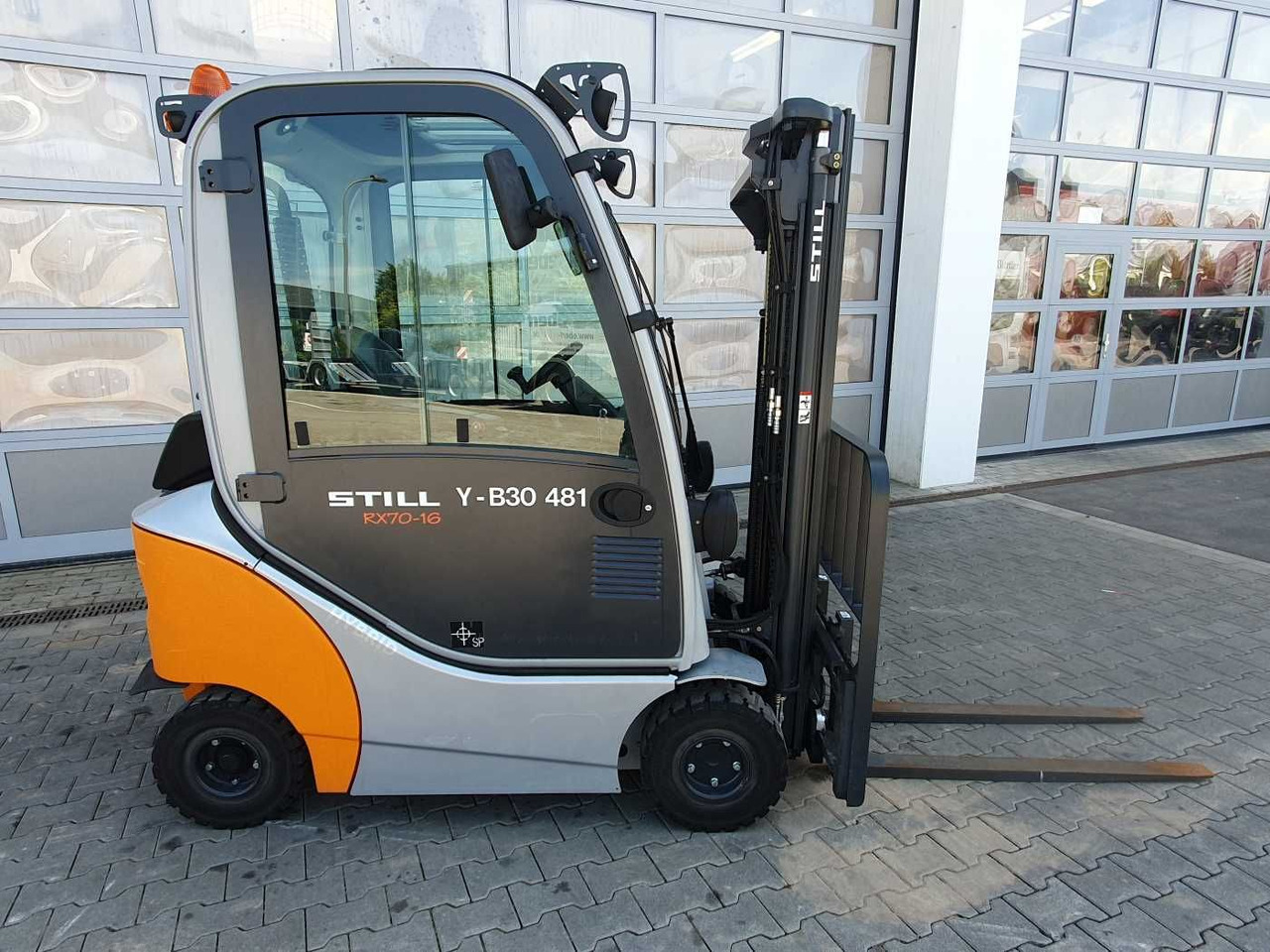 Still RX70-16 / Triplex: 4.60m / nur 638h! / 1.600kg - Dízel targonca: 3 kép. Still RX70-16 / Triplex: 4.60m / nur 638h! / 1.600kg - Dízel targonca: 3 kép.