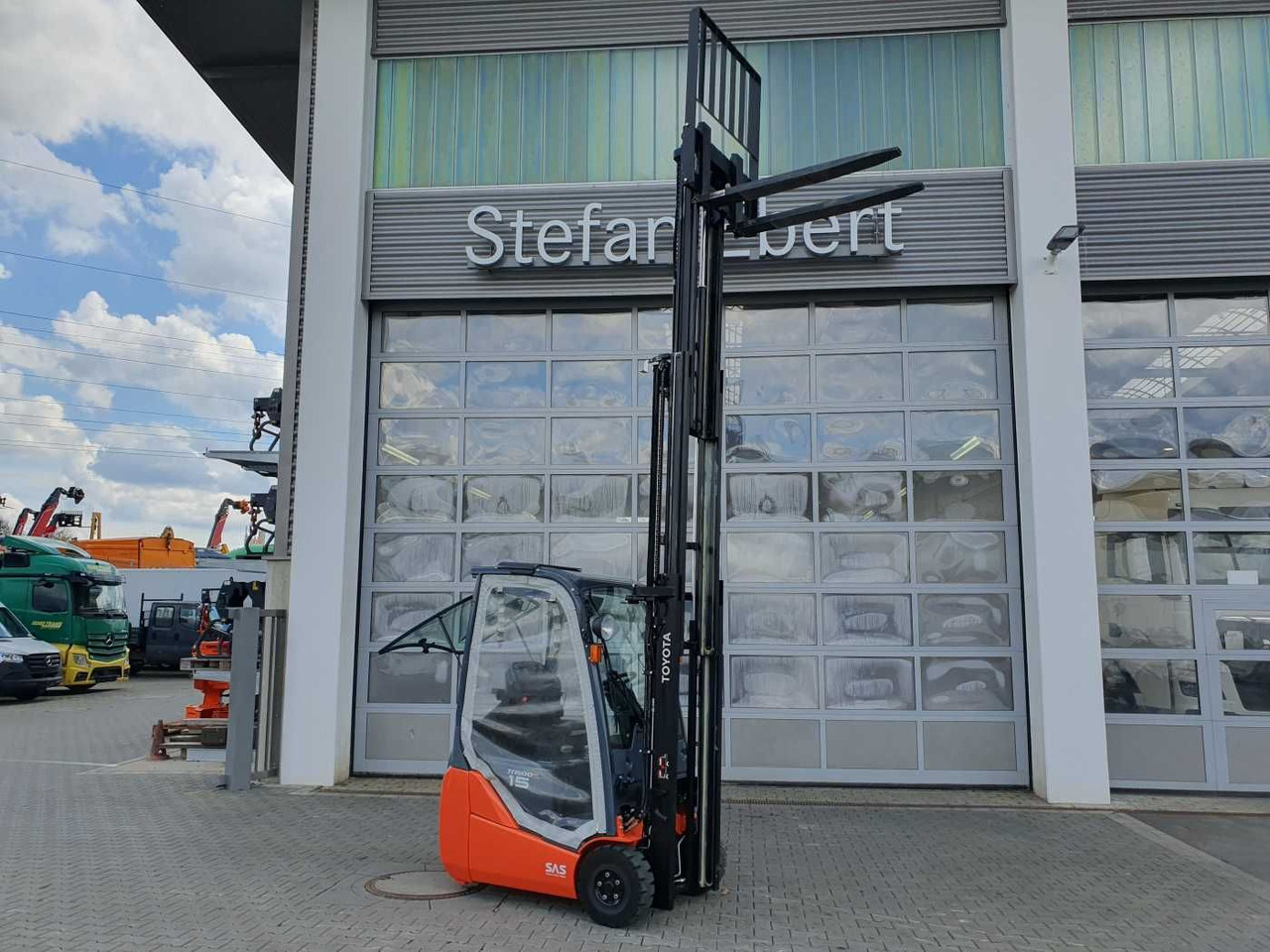 Toyota 8FBET15 / Triplex: 4.30m / nur 393h! / SS - Elektromos targonca: 2 kép. Toyota 8FBET15 / Triplex: 4.30m / nur 393h! / SS - Elektromos targonca: 2 kép.