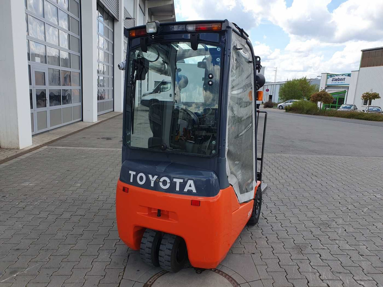 Toyota 8FBET15 / Triplex: 4.30m / nur 393h! / SS - Elektromos targonca: 4 kép. Toyota 8FBET15 / Triplex: 4.30m / nur 393h! / SS - Elektromos targonca: 4 kép.