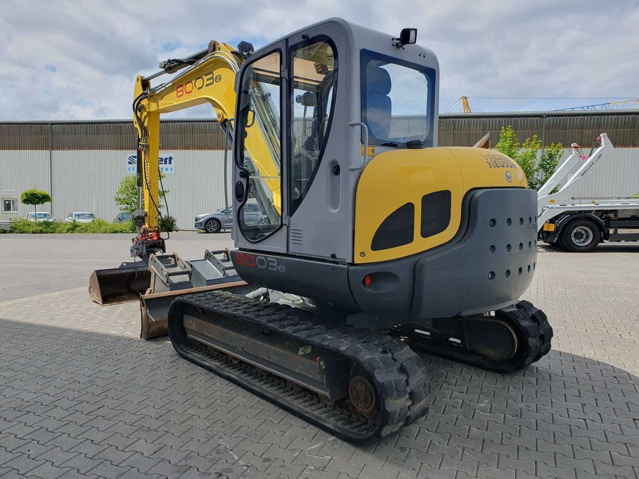 Wacker 8003 / MS08 / nur 4.035h / 2014 / Löffelpaket - Lánctalpas kotró: 5 kép. Wacker 8003 / MS08 / nur 4.035h / 2014 / Löffelpaket - Lánctalpas kotró: 5 kép.
