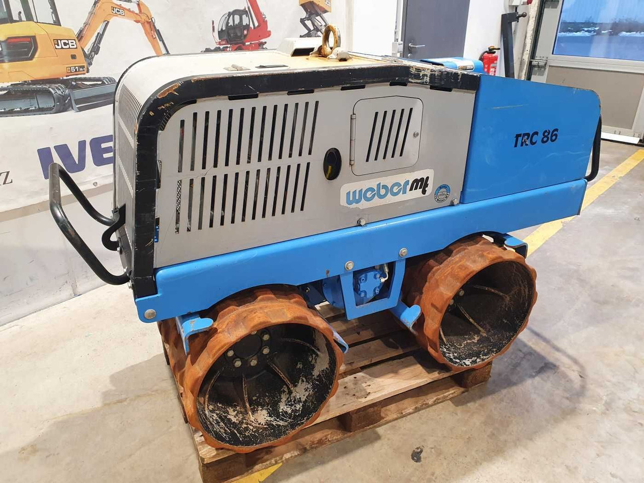 Weber TRC 86 Grabenwalze / 2020 / Funk / nur 112h - Minihenger: 4 kép. Weber TRC 86 Grabenwalze / 2020 / Funk / nur 112h - Minihenger: 4 kép.