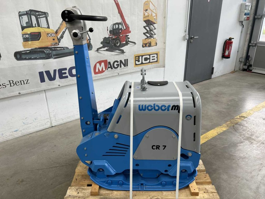 Weber Weber CR 7 Hatz-Diesel / 479kg / E-Start / DEMO - Lapvibrátor: 3 kép. Weber Weber CR 7 Hatz-Diesel / 479kg / E-Start / DEMO - Lapvibrátor: 3 kép.