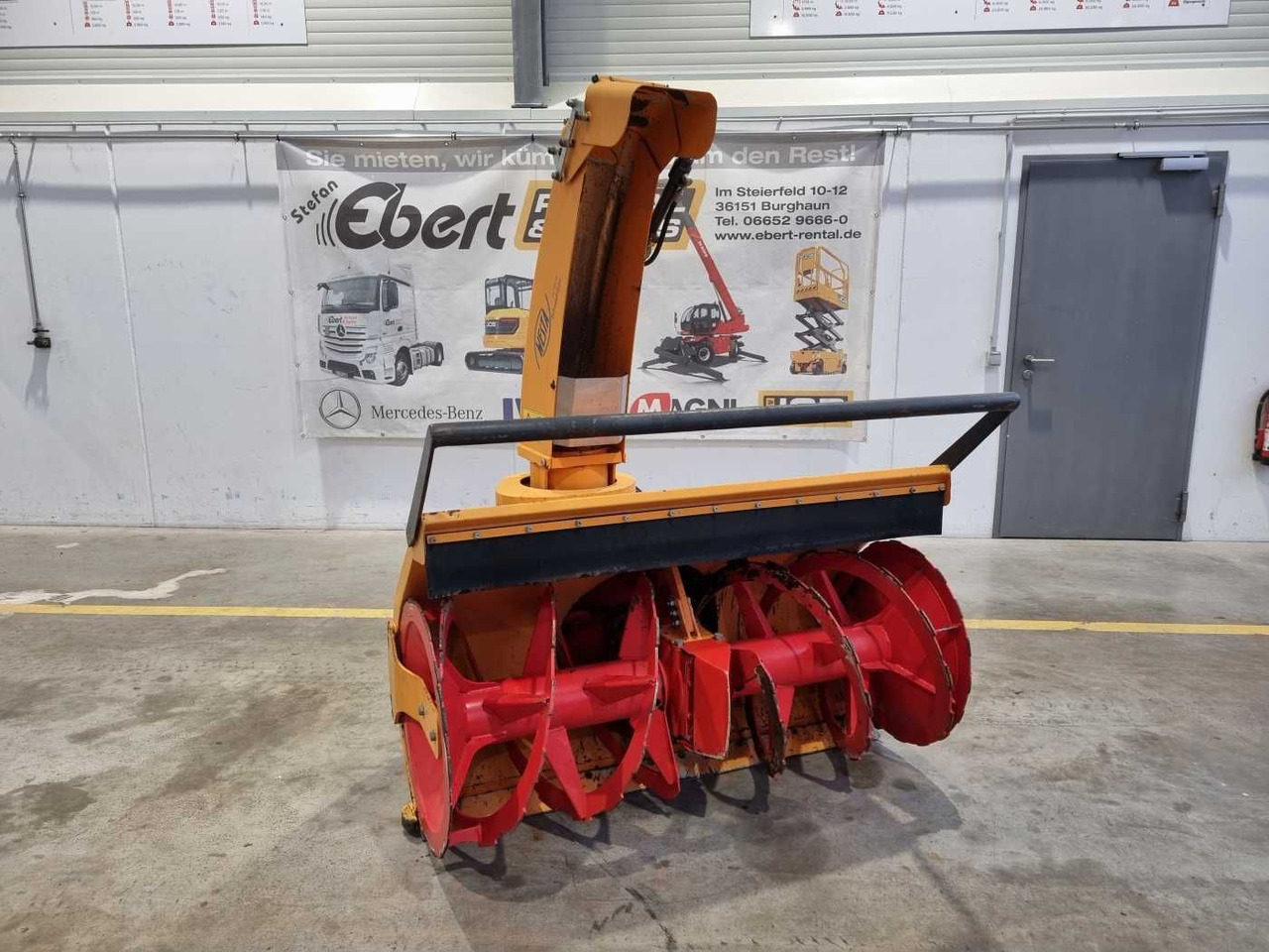 Westa 650/1500 Schneefräse Bj. 2006 - Hófúvó: 1 kép. Westa 650/1500 Schneefräse Bj. 2006 - Hófúvó: 1 kép.