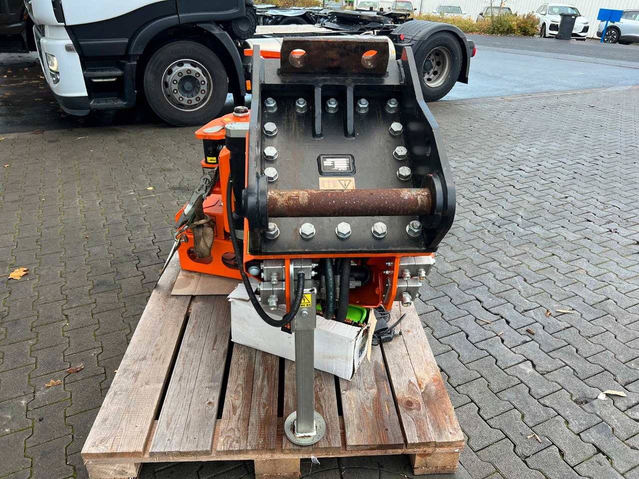 Westtech CS610 Power-Tiltator / MS10 / DEMO 2025 - Erdészeti fej: 5 kép. Westtech CS610 Power-Tiltator / MS10 / DEMO 2025 - Erdészeti fej: 5 kép.