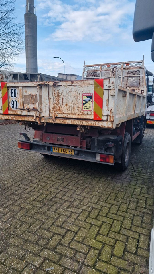 Iveco Tector - Billenőplatós teherautó: 4 kép. Iveco Tector - Billenőplatós teherautó: 4 kép.