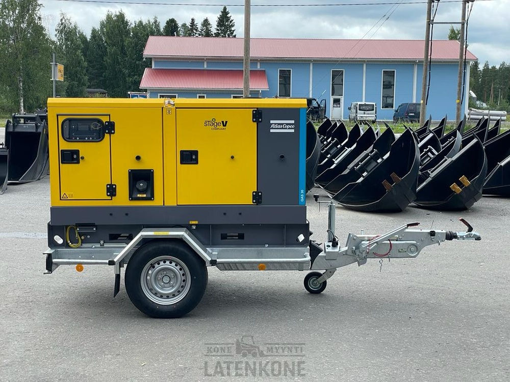 Atlas Copco QAS 30 50 Hz Generaattori StageV vetovarustuksella - Áramfejlesztő: 2 kép. Atlas Copco QAS 30 50 Hz Generaattori StageV vetovarustuksella - Áramfejlesztő: 2 kép.