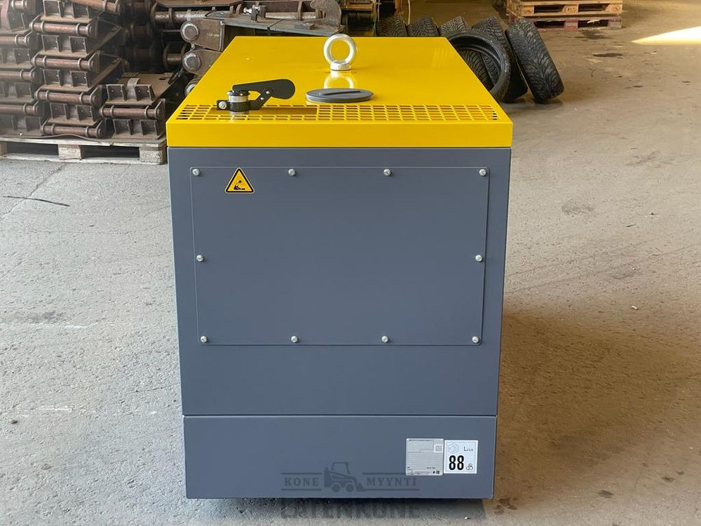 Atlas Copco QES 20 50 Hz Generaattori StageV - Áramfejlesztő: 5 kép. Atlas Copco QES 20 50 Hz Generaattori StageV - Áramfejlesztő: 5 kép.